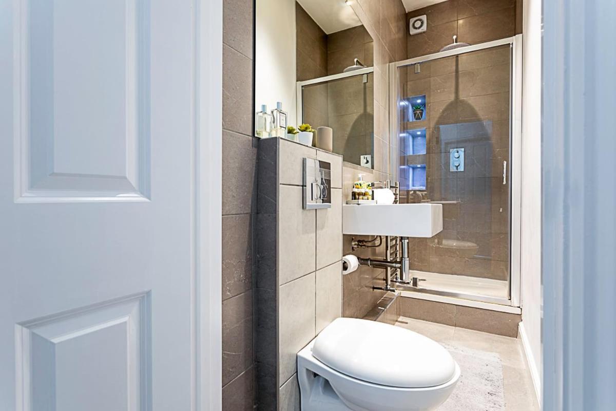 Chic 2-bed Flat In Leafy Clapham South Apartamento Londres